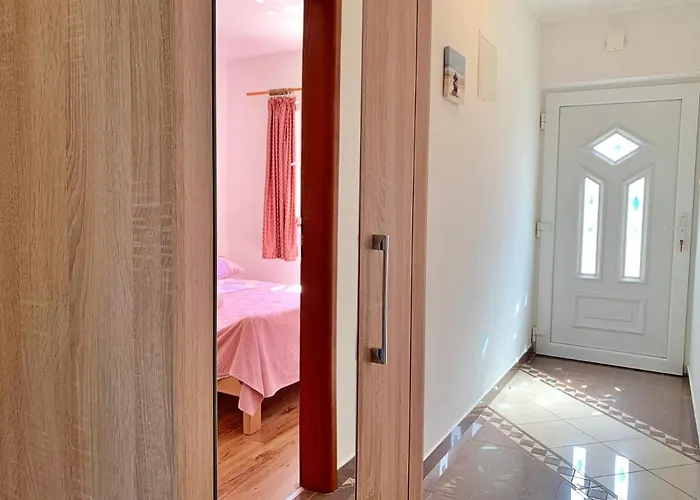 By The Sea Silo, Krk - 18680 Apartment Šilo